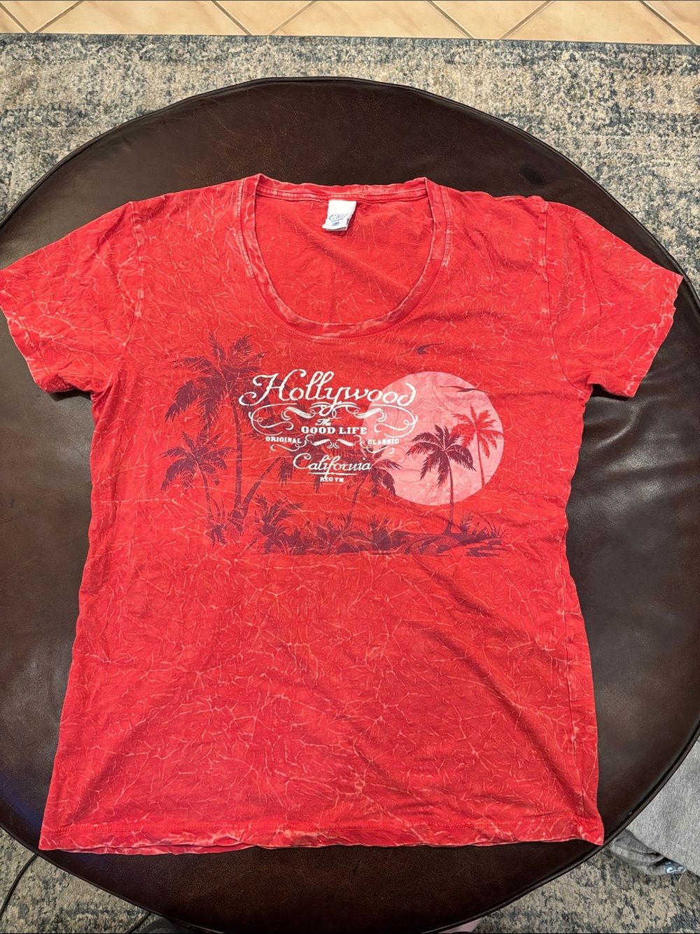 Hollywood California Graphic T- Woman’s size L